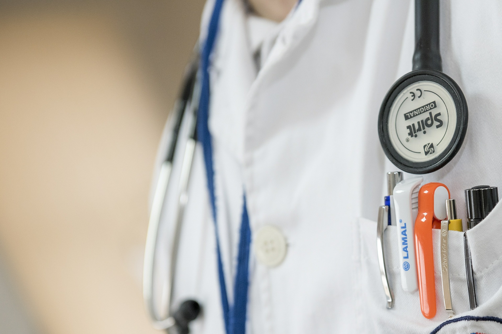 médicos de seguros de salud