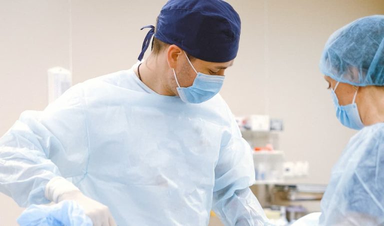 Cirugía refractiva con tu seguro de salud Adeslas 3 Cirugía refractiva con tu seguro de salud Adeslas